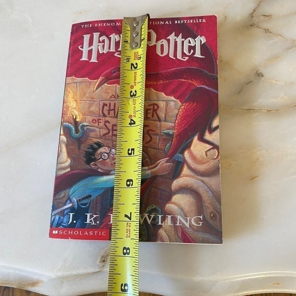 Harry Potter and the Chamber of Secrets by Rowling, J. K. - Picture 9 of 9